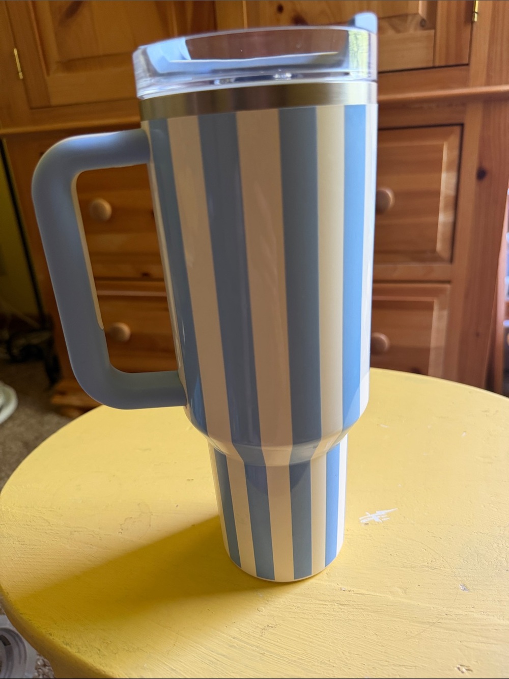Stanley Quencher H2.0 Flowstate Tumbler 1.18L/40oz Cornflower Blue Stripe - Picture 3 of 5